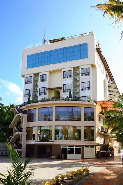 Regant Lake Palace Hotel Kollam